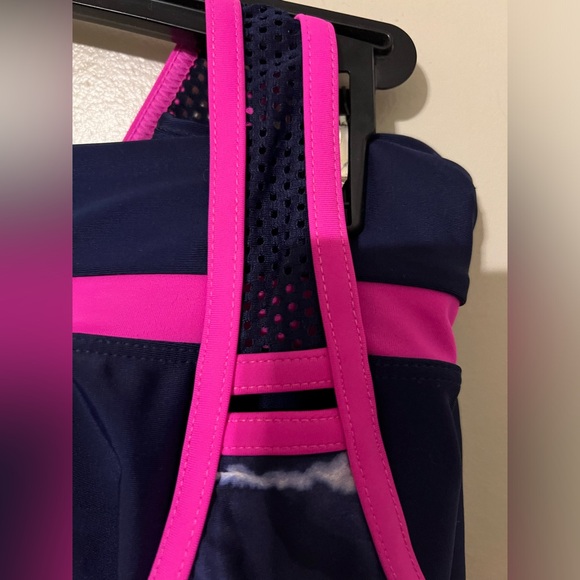 2 piece bathing suit. Size XXL. - Picture 3 of 9